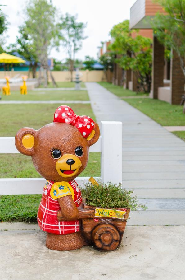 Golf Inn Resort Samut Songkhram Exterior foto