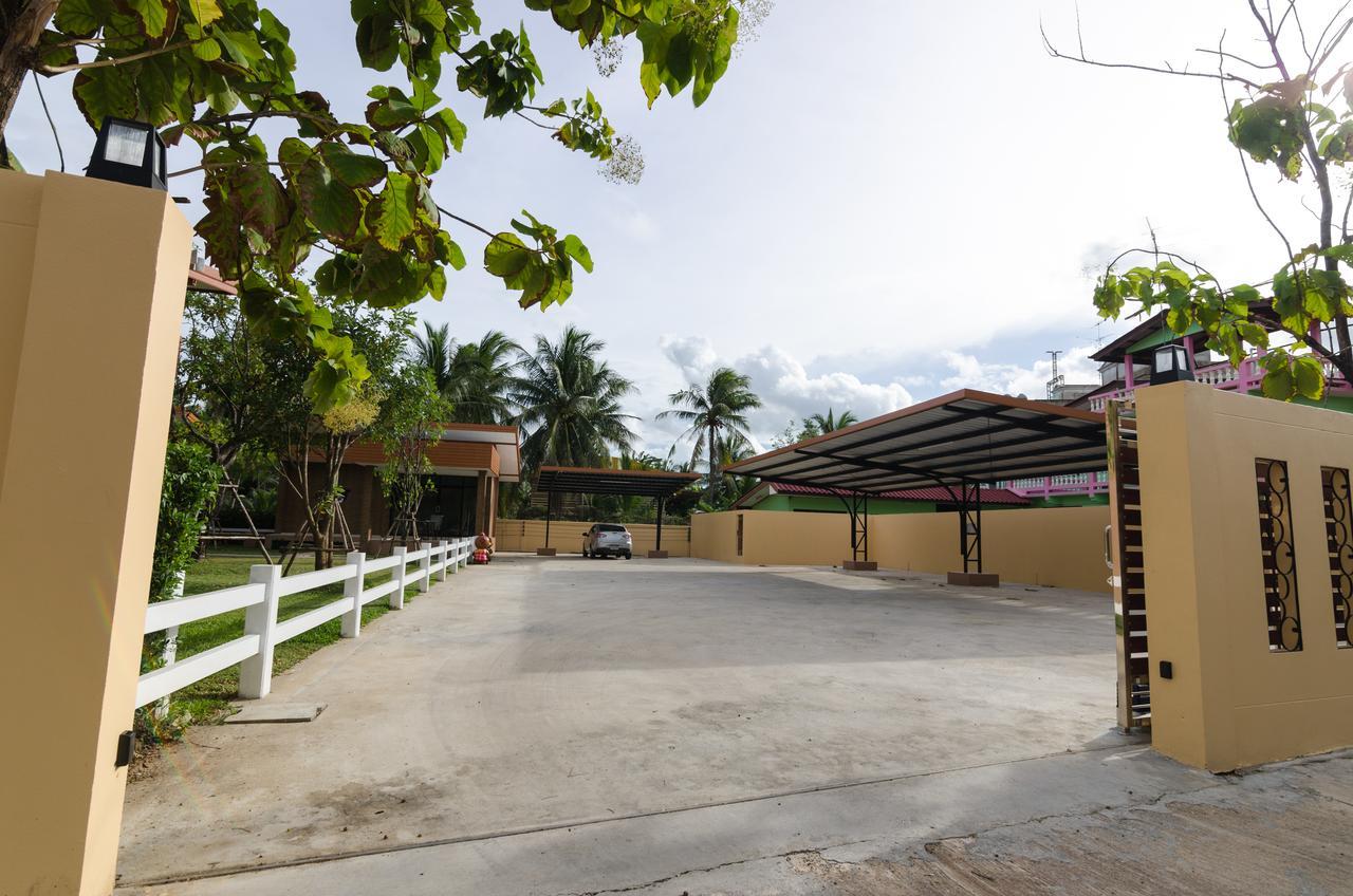 Golf Inn Resort Samut Songkhram Exterior foto